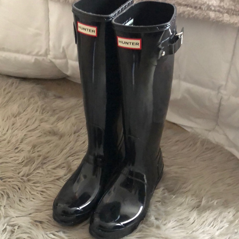 Hunter Rain Boots (tall) never worn!!!